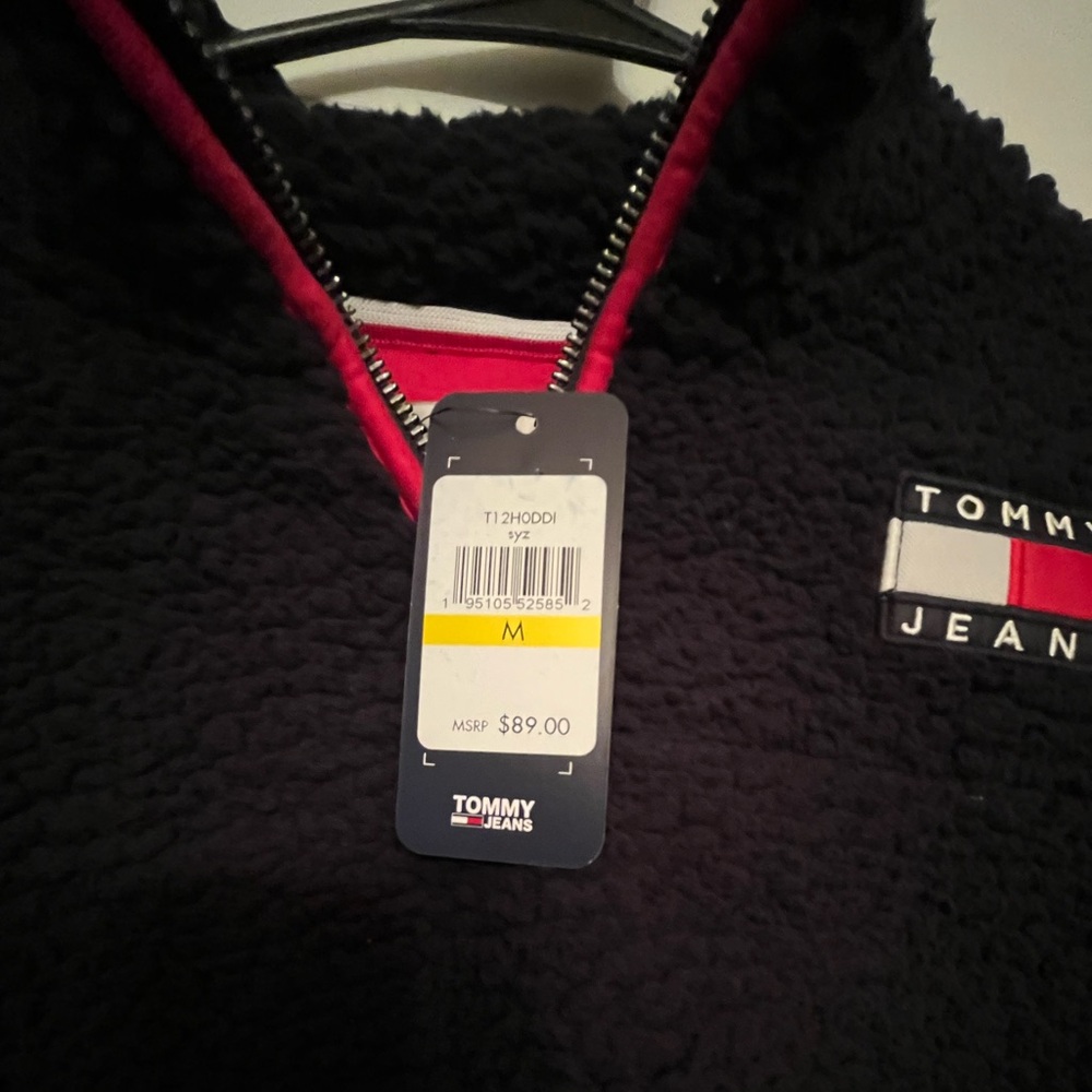Tommy Hilfiger/Tommy Jeans Fleece 3/4 zip pullover! NWT!